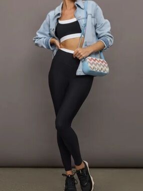 Carbon38 Black High-Waist Leggings
